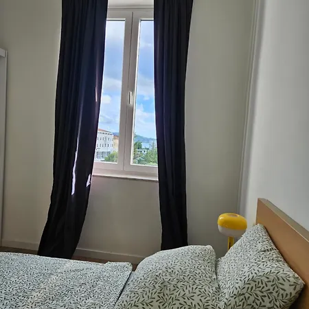 Sunrise Apartment *